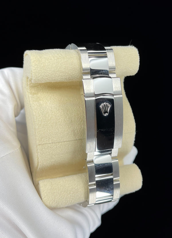 Rolex Datejust Rhodium Grey Dial 41mm 126300 Unworn
